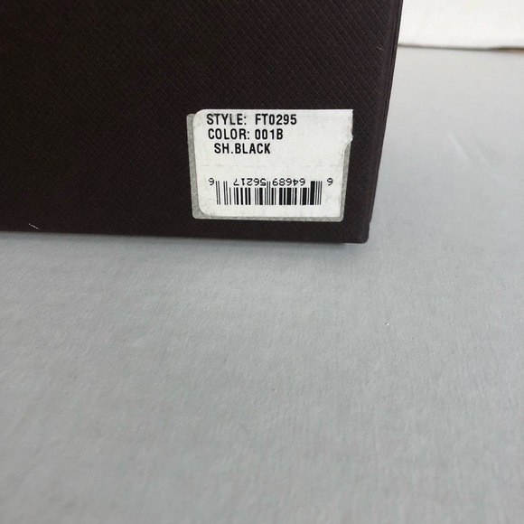 Tom Ford Sunglasses - Picture 7 of 9